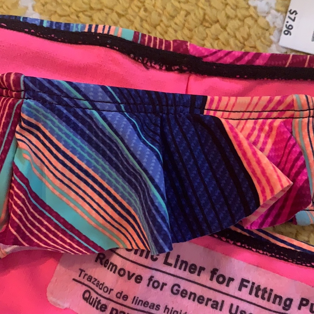 Bikini - Picture 2 of 4